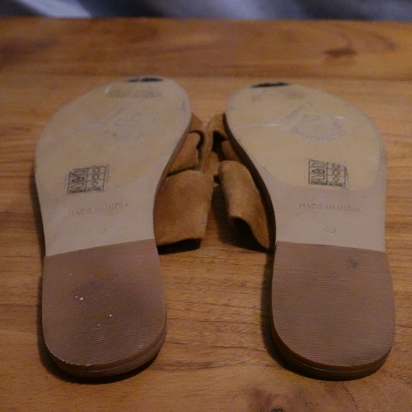 FREE PEOPLE Cognac Suede Flat Slide/Mule/Sandal, size 40 - Picture 3 of 4